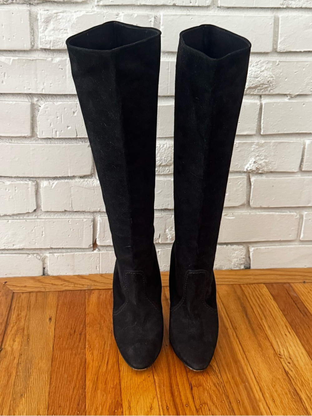 Manolo Blahnik Black Suede Knee-High Women's Boots - Classic Elegant Style